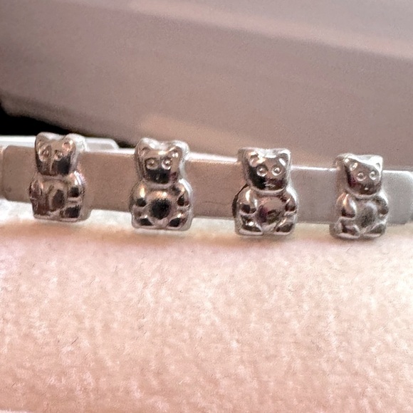 🧸Stylish Vintage Brushed and Polished Sterling Silver Teddy Bear Cuff Bracelet - Picture 2 of 12